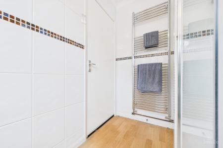 3 bedroom Semi-detached house for sale in Pitman Avenue, Barton-upon-Humber, North Lincolnshire, DN18