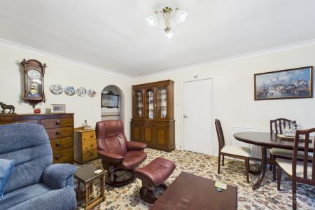 3 bedroom Semi-detached house for sale in Pitman Avenue, Barton-upon-Humber, North Lincolnshire, DN18