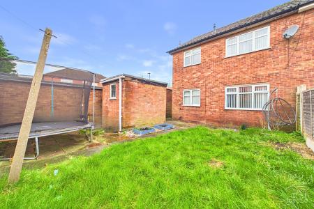 3 bedroom Semi-detached house for sale in Overton Court, Barton-upon-Humber, North Lincolnshire, DN18