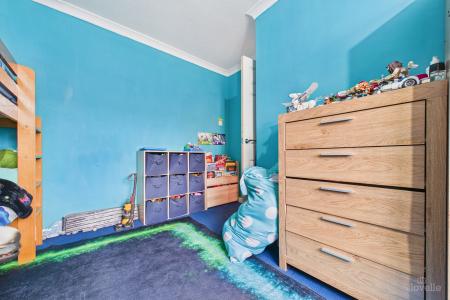 3 bedroom Semi-detached house for sale in Overton Court, Barton-upon-Humber, North Lincolnshire, DN18