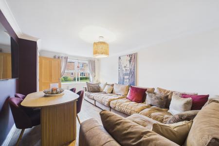 3 bedroom Semi-detached house for sale in Canberra View, Barton-upon-Humber, North Lincolnshire, DN18