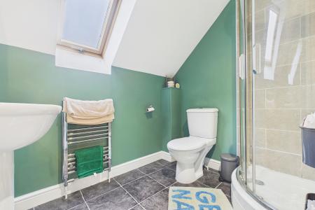 3 bedroom Semi-detached house for sale in Canberra View, Barton-upon-Humber, North Lincolnshire, DN18