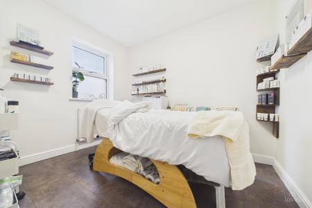 3 bedroom Semi-detached house for sale in Canberra View, Barton-upon-Humber, North Lincolnshire, DN18