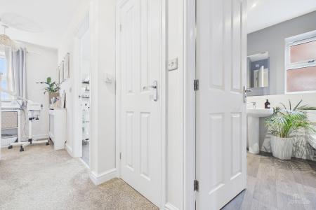 3 bedroom Semi-detached house for sale in Canberra View, Barton-upon-Humber, North Lincolnshire, DN18