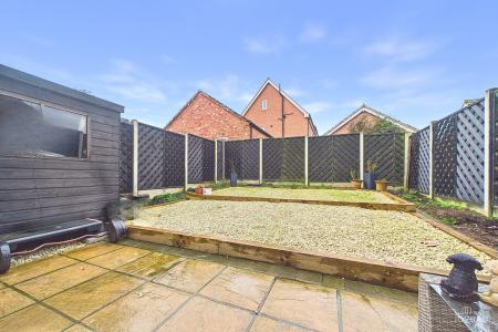 3 bedroom Semi-detached house for sale in Canberra View, Barton-upon-Humber, North Lincolnshire, DN18