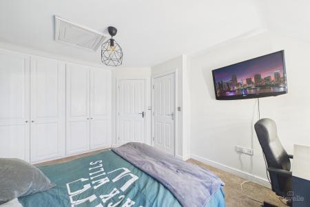 3 bedroom Semi-detached house for sale in Canberra View, Barton-upon-Humber, North Lincolnshire, DN18