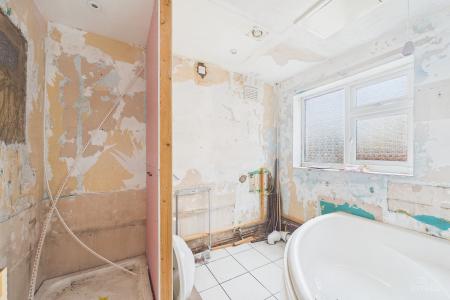 3 bedroom End of terrace house for sale in Castledyke West, Barton-upon-Humber, North Lincolnshire, DN18