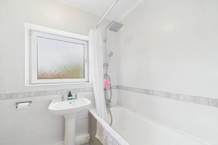 3 bedroom Semi-detached house for sale in Thorn Lane, Goxhill, North Lincolnshire, DN19