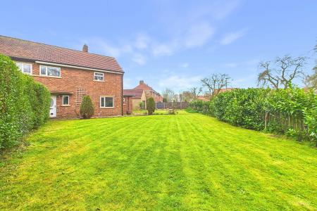 3 bedroom Semi-detached house for sale in Thorn Lane, Goxhill, North Lincolnshire, DN19