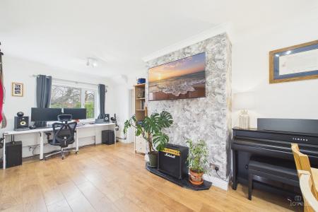 3 bedroom Semi-detached house for sale in Abbeygarth Villas Thorn Lane, Goxhill, North Lincolnshire, DN19