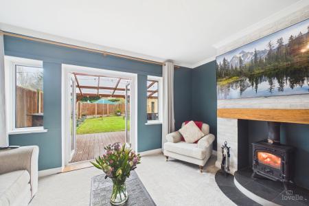 3 bedroom Semi-detached house for sale in Abbeygarth Villas Thorn Lane, Goxhill, North Lincolnshire, DN19