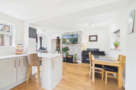 3 bedroom Semi-detached house for sale in Abbeygarth Villas Thorn Lane, Goxhill, North Lincolnshire, DN19