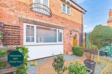 1 bedroom End of terrace house for sale in Anchor Village, Pasture Road, Barton-upon-Humber, North Lincolnshire, DN18
