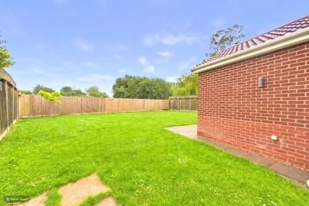 4 bedroom Detached house for sale in Evergreen Close, Goxhill, North Lincolnshire, DN19