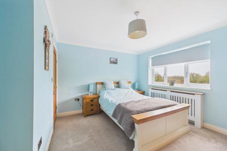 4 bedroom Detached house for sale in Evergreen Close, Goxhill, North Lincolnshire, DN19