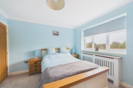 4 bedroom Detached house for sale in Evergreen Close, Goxhill, North Lincolnshire, DN19