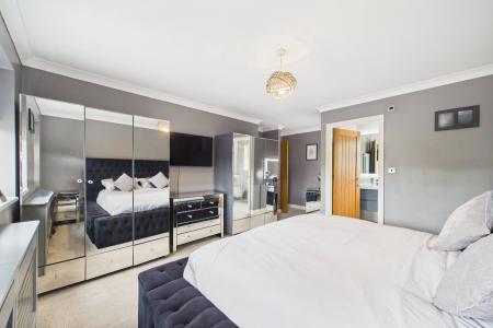 4 bedroom Detached house for sale in Evergreen Close, Goxhill, North Lincolnshire, DN19