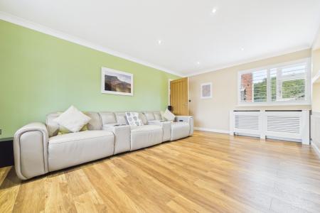 4 bedroom Detached house for sale in Evergreen Close, Goxhill, North Lincolnshire, DN19