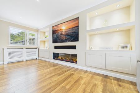 4 bedroom Detached house for sale in Evergreen Close, Goxhill, North Lincolnshire, DN19