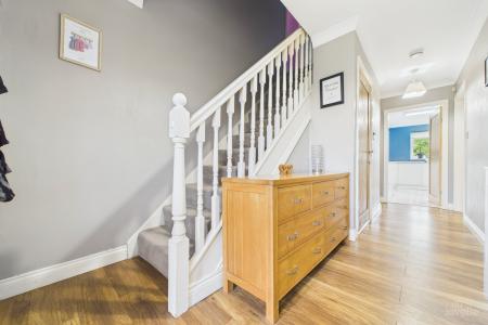 4 bedroom Detached house for sale in Evergreen Close, Goxhill, North Lincolnshire, DN19