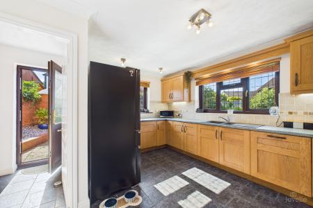 4 bedroom Detached house for sale in Wolsey Drive, Barrow-upon-Humber, North Lincolnshire, DN19