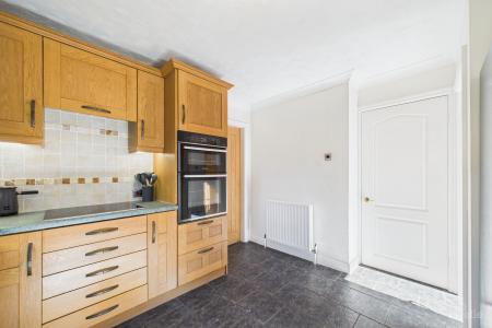 4 bedroom Detached house for sale in Wolsey Drive, Barrow-upon-Humber, North Lincolnshire, DN19