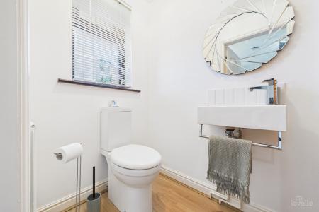 4 bedroom Detached house for sale in Wolsey Drive, Barrow-upon-Humber, North Lincolnshire, DN19