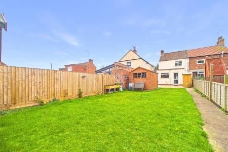 2 bedroom Semi-detached house for sale in Low Street, South Ferriby, North Lincolnshire, DN18