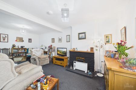 2 bedroom Semi-detached house for sale in Low Street, South Ferriby, North Lincolnshire, DN18