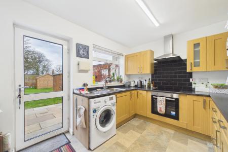 2 bedroom Semi-detached house for sale in Low Street, South Ferriby, North Lincolnshire, DN18