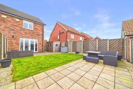 2 bedroom Semi-detached house for sale in Bayleaf Lane, Barton-upon-Humber, North Lincolnshire, DN18