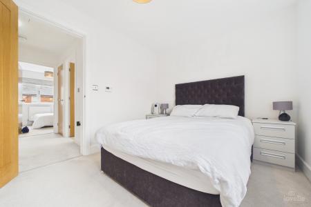 2 bedroom Semi-detached house for sale in Bayleaf Lane, Barton-upon-Humber, North Lincolnshire, DN18