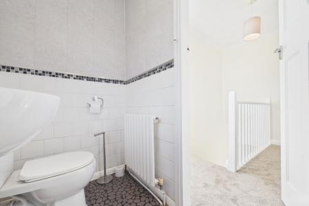 3 bedroom Semi-detached house for sale in Tofts Road, Barton-upon-Humber, North Lincolnshire, DN18