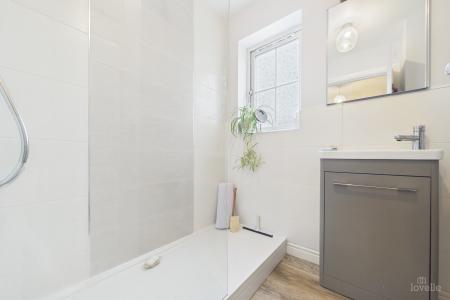 2 bedroom End of terrace house for sale in Mill View, Barton-upon-Humber, North Lincolnshire, DN18