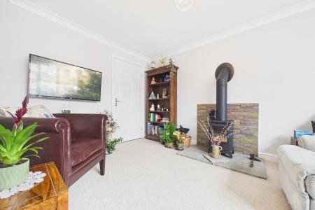 2 bedroom End of terrace house for sale in Mill View, Barton-upon-Humber, North Lincolnshire, DN18