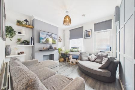 3 bedroom Terraced House for sale in Far Ings Road, Barton-upon-Humber, North Lincolnshire, DN18