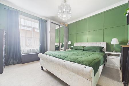 3 bedroom Terraced House for sale in Far Ings Road, Barton-upon-Humber, North Lincolnshire, DN18