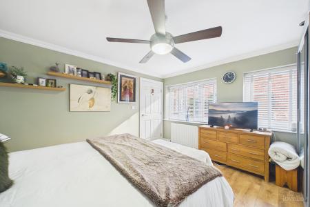 2 bedroom Terraced House for sale in Pasture Road, Barton-upon-Humber, North Lincolnshire, DN18