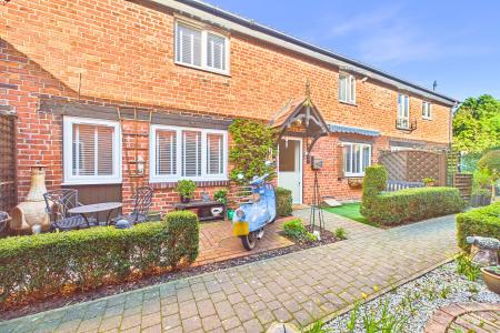 2 bedroom Terraced House for sale in Pasture Road, Barton-upon-Humber, North Lincolnshire, DN18