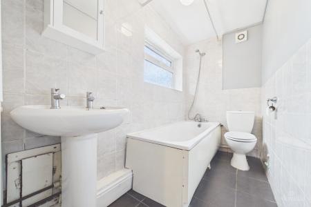 2 bedroom Terraced House for sale in Pasture Road, Barton-upon-Humber, North Lincolnshire, DN18