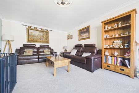 4 bedroom Detached house for sale in Franklin Way, Barrow-upon-Humber, North Lincolnshire, DN19