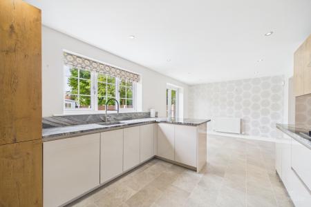 4 bedroom Detached house for sale in Franklin Way, Barrow-upon-Humber, North Lincolnshire, DN19
