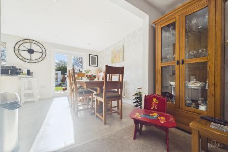 4 bedroom Detached house for sale in Franklin Way, Barrow-upon-Humber, North Lincolnshire, DN19