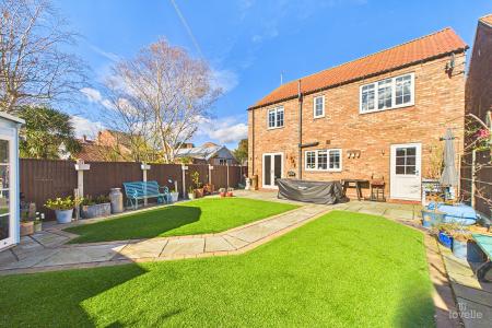 4 bedroom Detached house for sale in Franklin Way, Barrow-upon-Humber, North Lincolnshire, DN19