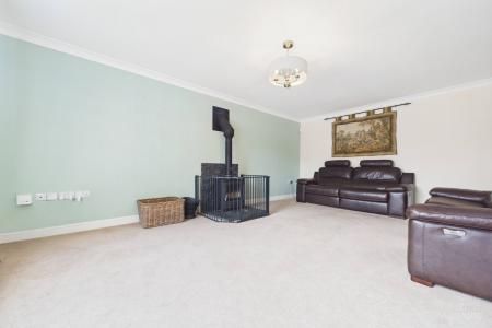 4 bedroom Detached house for sale in Franklin Way, Barrow-upon-Humber, North Lincolnshire, DN19