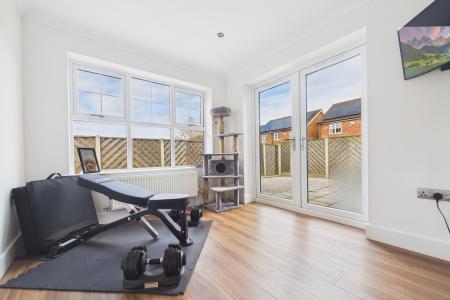 3 bedroom Detached house for sale in Bayleaf Lane, Barton-upon-Humber, North Lincolnshire, DN18