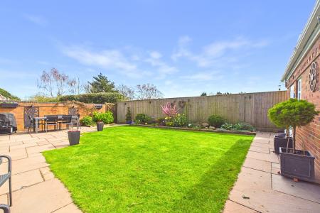 4 bedroom Detached house for sale in Briar Court, Goxhill, North Lincolnshire, DN19