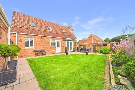 4 bedroom Detached house for sale in Briar Court, Goxhill, North Lincolnshire, DN19