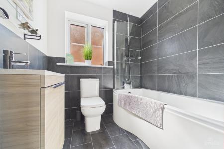 4 bedroom Detached house for sale in Franklin Way, Barrow-upon-Humber, North Lincolnshire, DN19