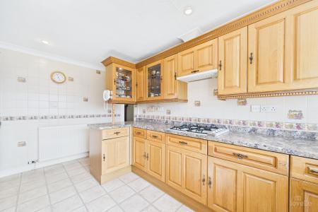 3 bedroom Detached bungalow for sale in Warrendale, Barton-upon-Humber, North Lincolnshire, DN18